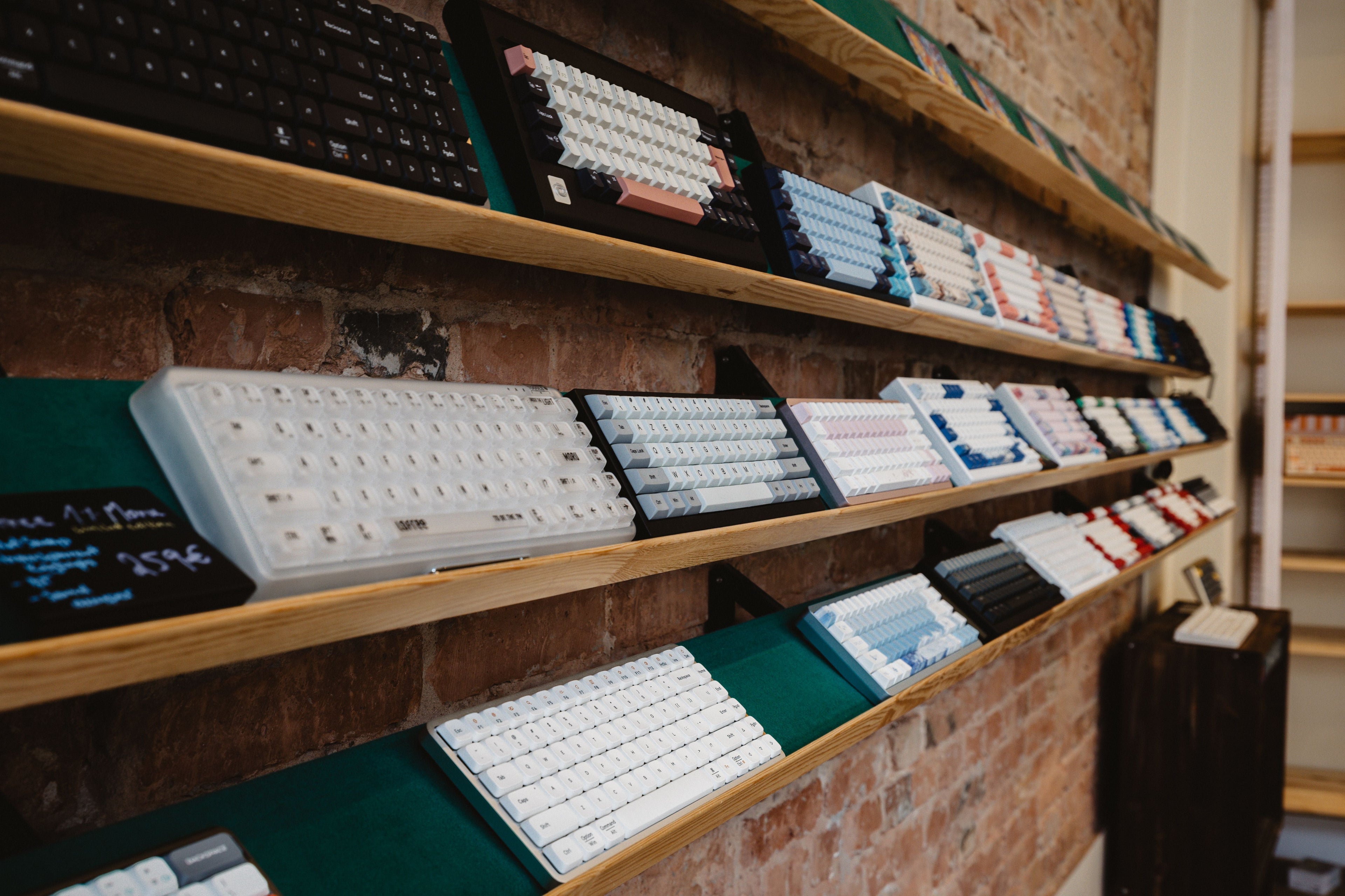 Most people buy the wrong keyboard for a completely logical reason.  They read the specs. They compare switch types. They watch sound tests on YouTube. They find the board with the best reviews in their price range and order it.