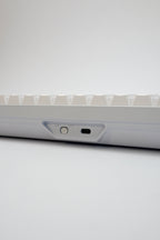 Ice Crystal White 65% Keyboard - Kerno Exclusive | Gasket Mount, Tri-mode Wireless - Kerno