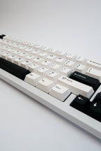 Ice Crystal White 65% Keyboard - Kerno Exclusive | Gasket Mount, Tri-mode Wireless - Kerno