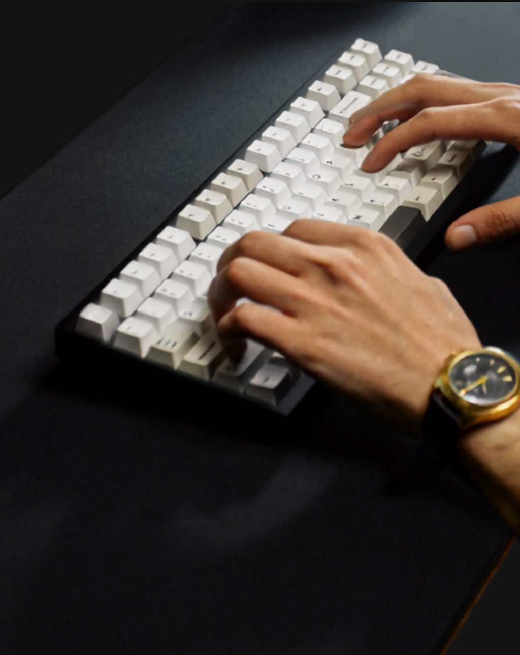 Dark Night Kingdom: 80% Aluminum Wireless Keyboard - Kerno