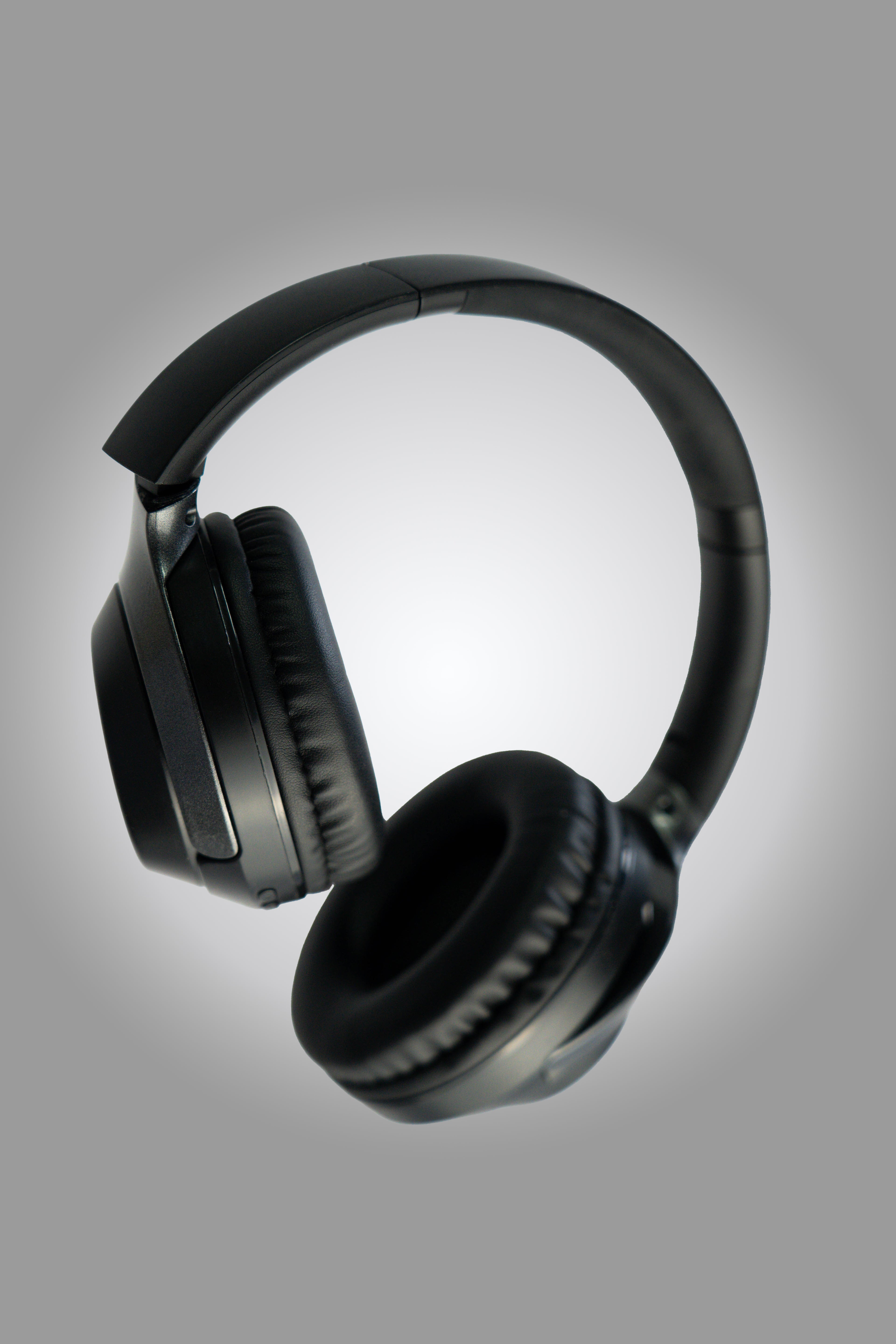 Kerno Headphones: Starry Black, Over-Ear ANC - Kerno