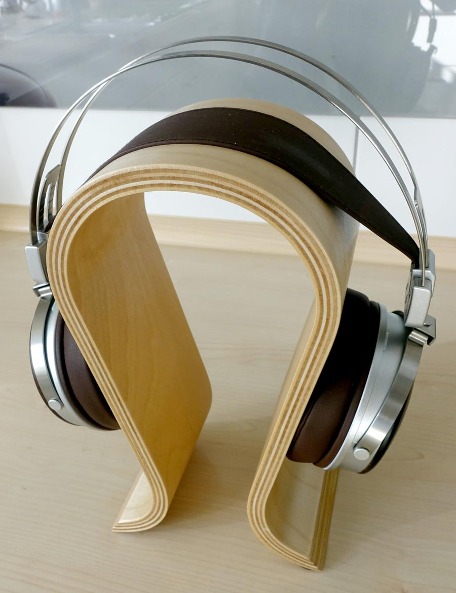 It looks very stylish, makes a very good impression in terms of quality... all at a fair price!
