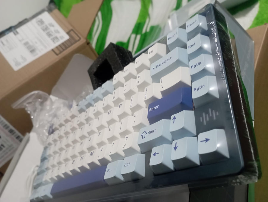 Excellent purchase. It's been 6 days and I have no complaints. It's very heavy and feels like very good quality. The typing surface is smooth and easy to open, which is very convenient for dusting