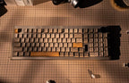 Desert Aluminum 96: CNC Gasket Wireless Keyboard, Knob - Kerno