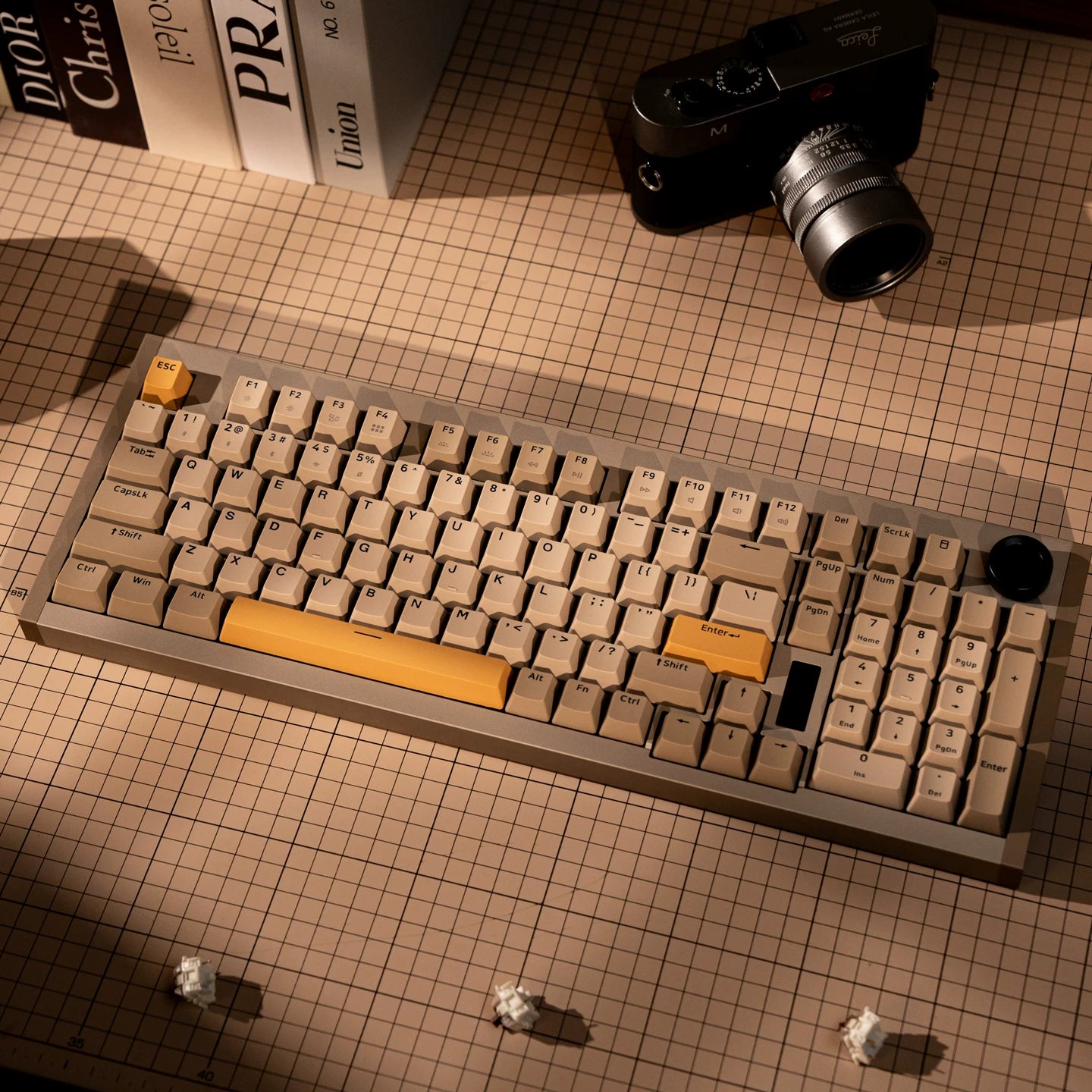 Desert Aluminum 96: CNC Gasket Wireless Keyboard, Knob - Kerno