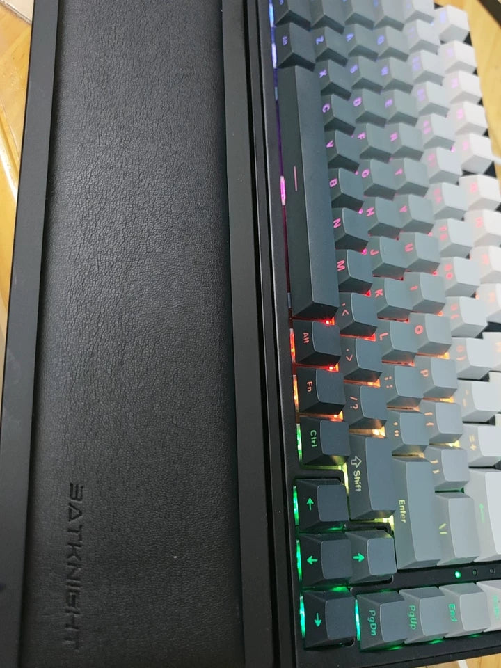 It's great, typing is smooth and comfortable, and it doesn't tire my hands even after long periods of use. The wrist rest that doubles as a protective shield is really fantastic.