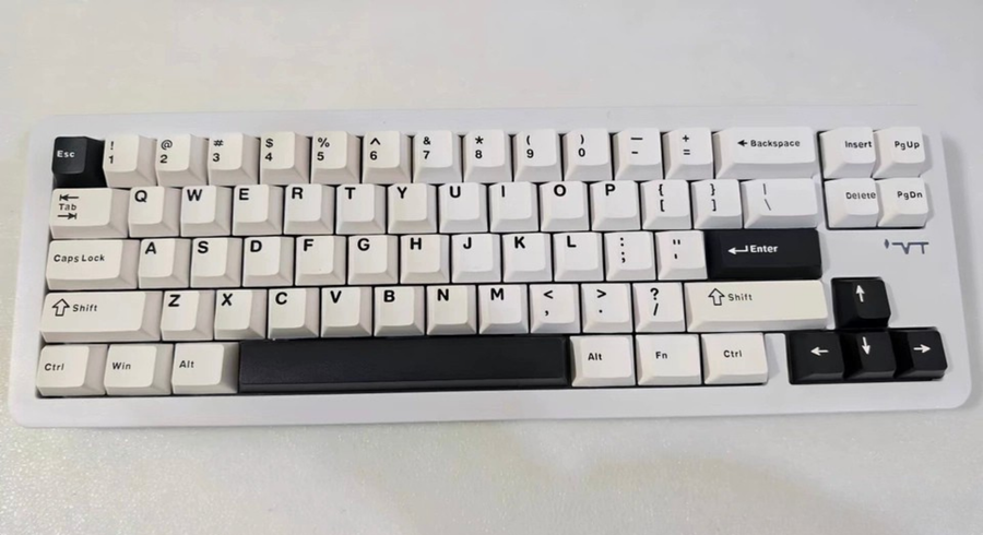  I got the white one; it feels solid and has excellent build quality. For this price, it's incredibly good value.