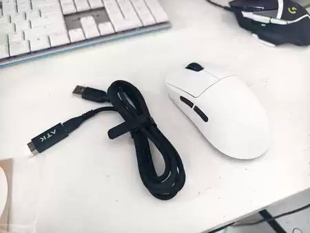 Very smooth, excellent value for money. Material and appearance: The coating feels great, but if your hands are prone to acid refrigeration, it's best to put on a sticker. Sensor accuracy: No problem