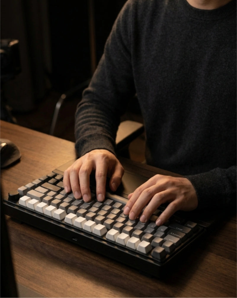 Ink Dust Black: 75% Wireless Keyboard, Foldable Palm Rest - Kerno