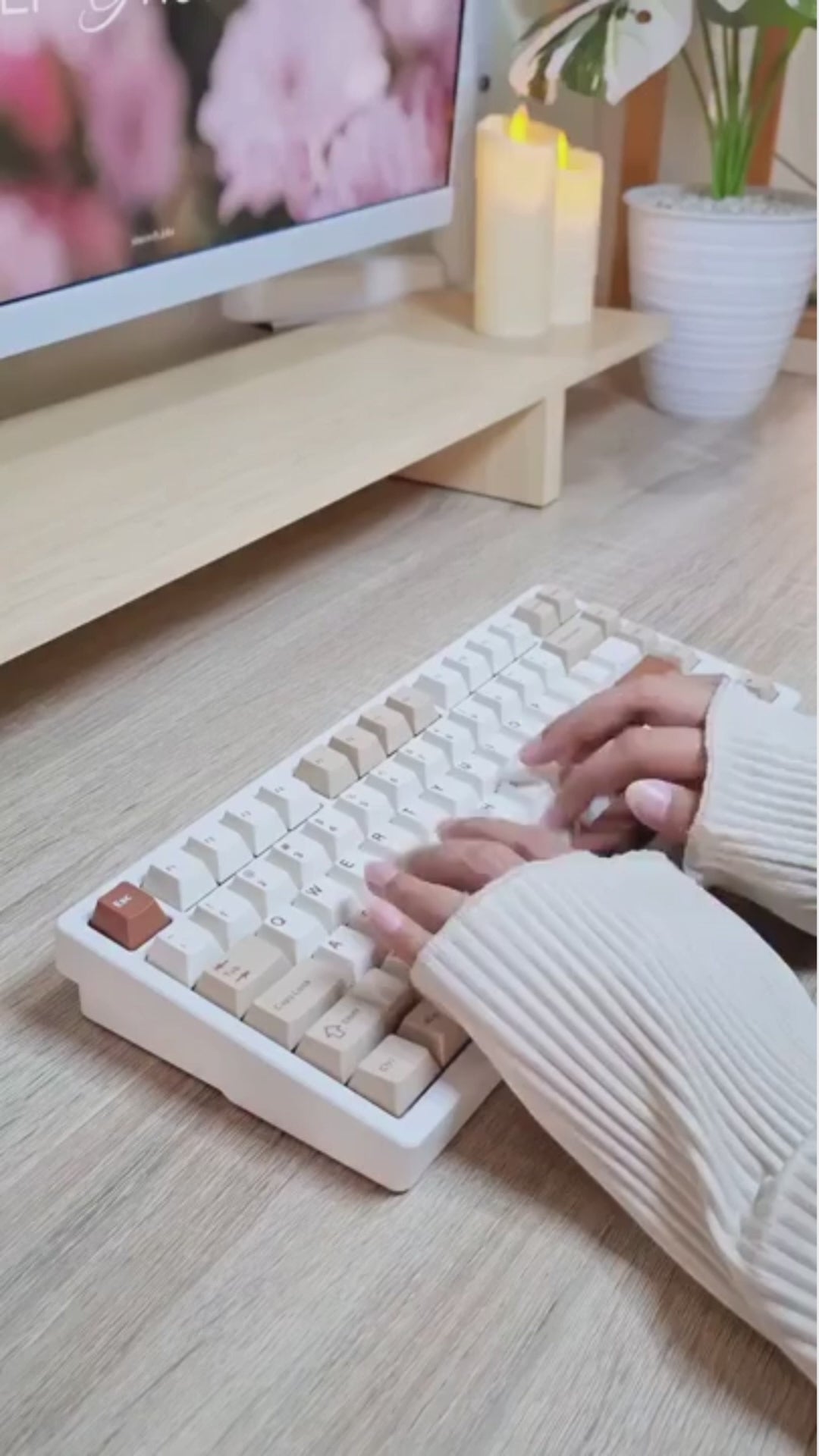 Warm Beige: 75% Quick-Release Aluminum Wireless Keyboard
